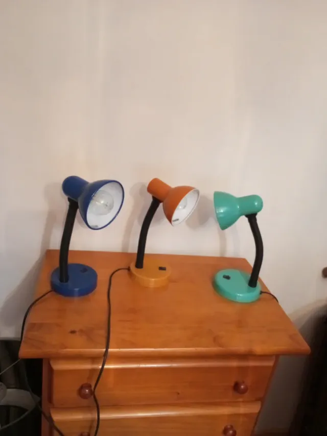 Lámparas flexo flexibles (azul, naranja, verde)