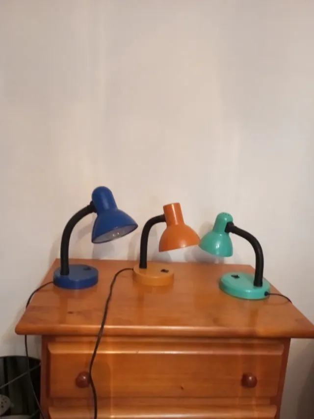 Lámparas flexo flexibles (azul, naranja, verde)