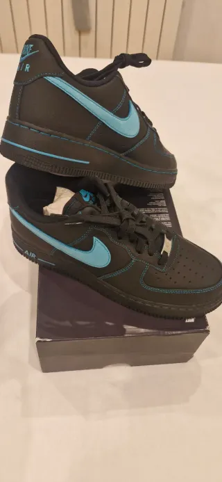 Nike Air Force 1 Negras y Azules