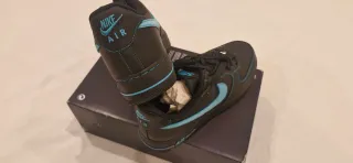 Nike Air Force 1 Negras y Azules