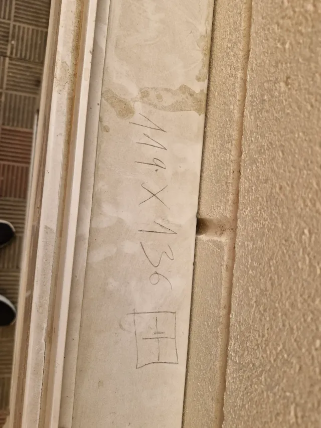 Ventana aluminio y rejas hierro