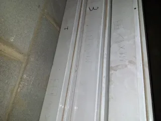 Ventana aluminio y rejas hierro