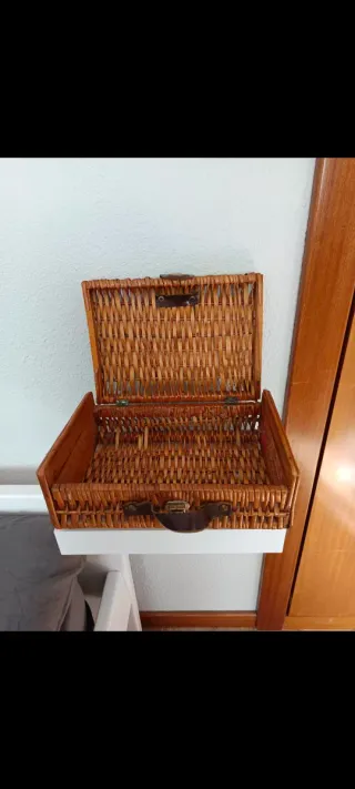 MALETIN DE MIMBRE VINTAGE