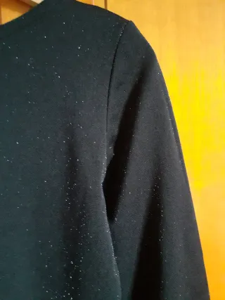 Camiseta negra manga larga con destellos