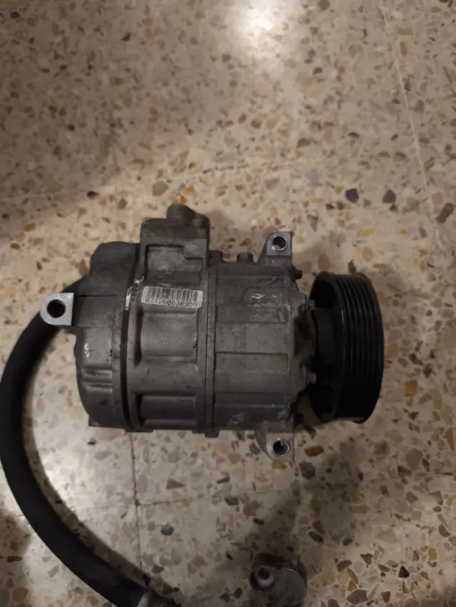 Compresor A/A VW 1K0 820 803 N 1K0820803