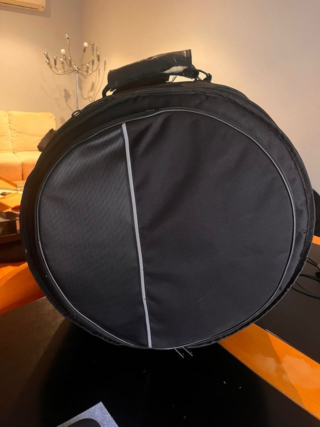 Tambor Honsuy Percusión 37x10cm,baqueta y bolsa .