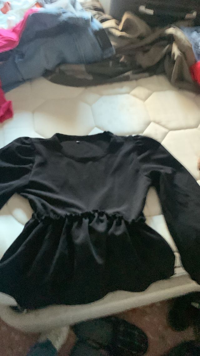 Blusa negra manga larga