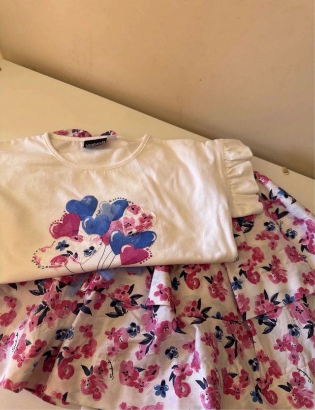 Set bimba maglietta e gonna taglia 7 anni