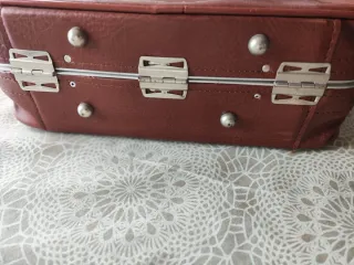 Maleta de cuero marrón