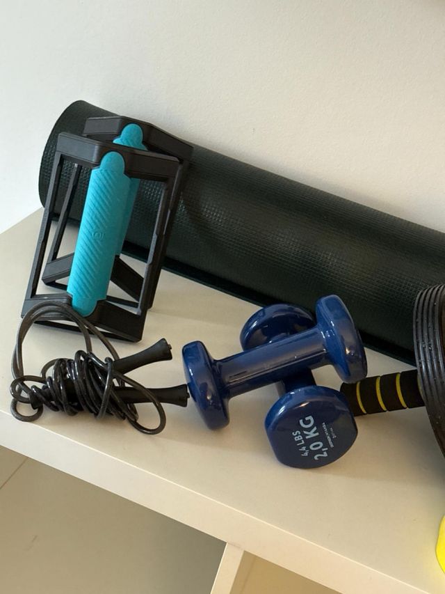 Set Gimnasio: Mancuernas, Rueda y Bandas