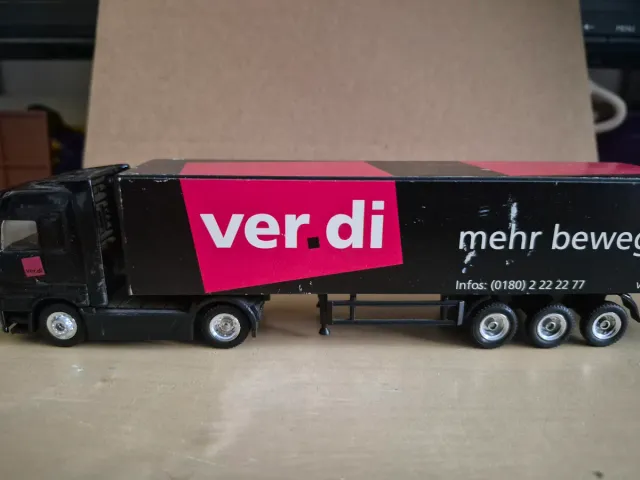 Camión y Remolque  1:87