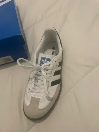 Adidas Samba Beige/Blanco Casi Nuevas