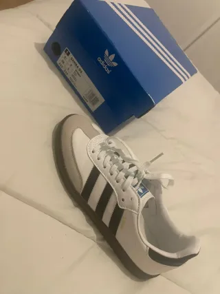 Adidas Samba Beige/Blanco Casi Nuevas