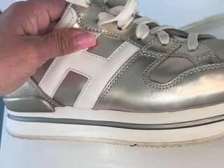 Zapatillas Hogan Plata y Blanco