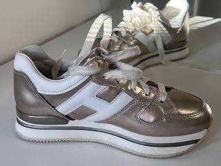 Zapatillas Hogan Plata y Blanco