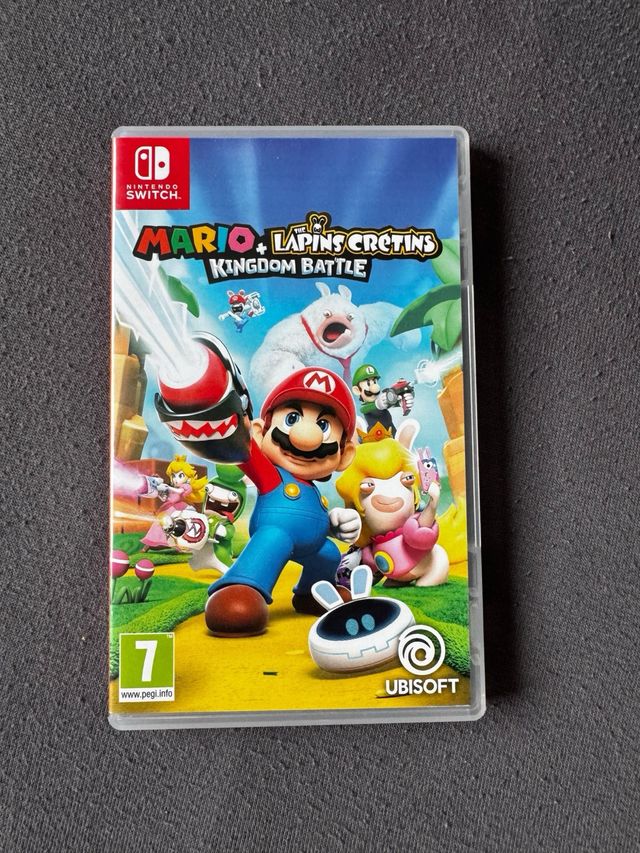 Nintendo Switch con accessori COME NUOVA + Gioco