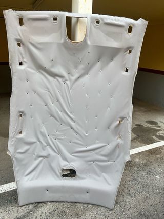 Tapizado de techo de coche caído