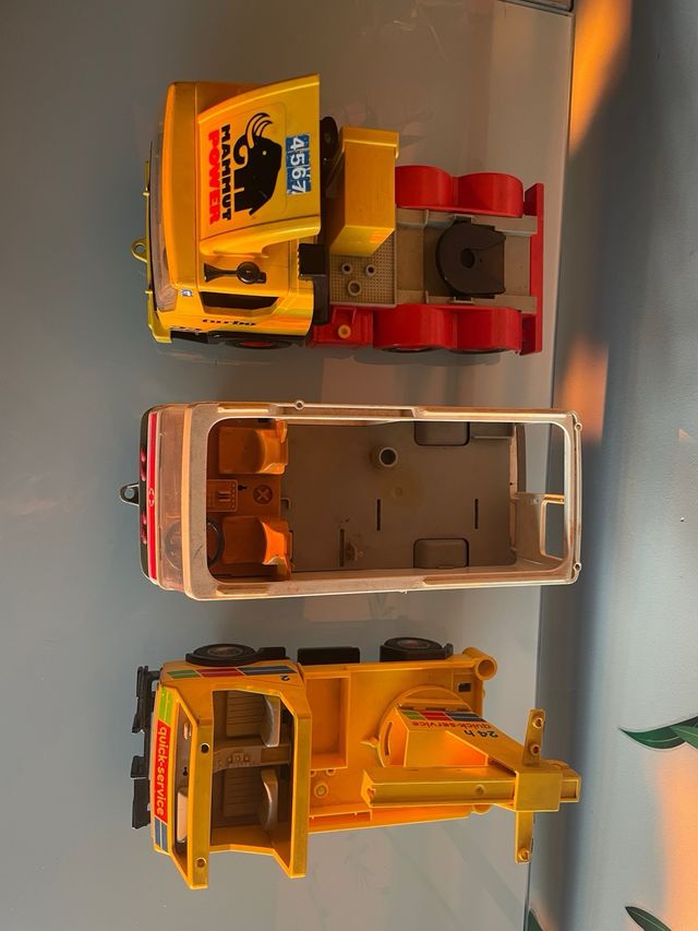 Playmobil lote Camión Ambulancia Coche Grúa