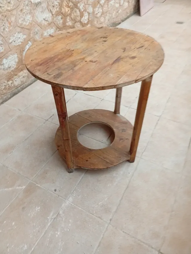 Mesa camilla rústica de madera