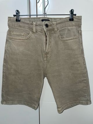 Pull&Bear Pantalón Corto Verde Oliva talla 36