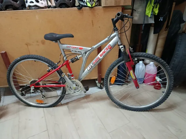 Bicicleta Full Racer Roja y Plata