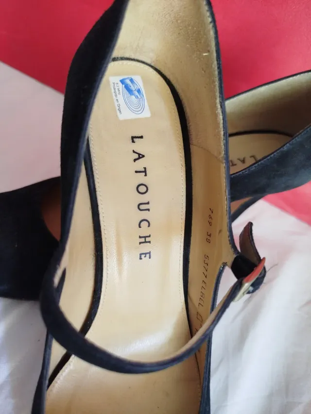 Zapatos de ante negro Latouche