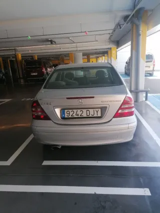 Mercedes-Benz Clase C 2005