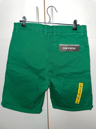 Pantalón corto Pull&Bear verde talla 36