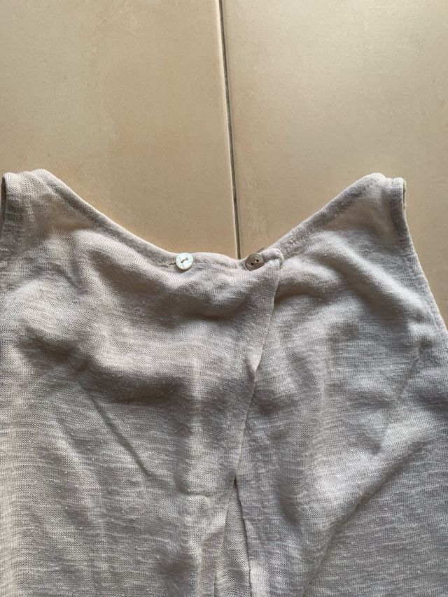 Camiseta sin mangas con pompones