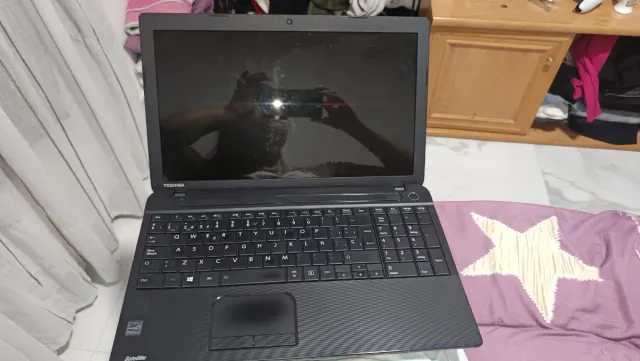 Portátil Toshiba Negro