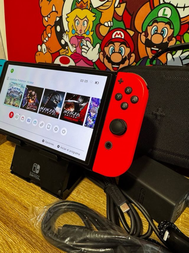 Nintendo Switch OLED 2024 + accessori COME NUOVA