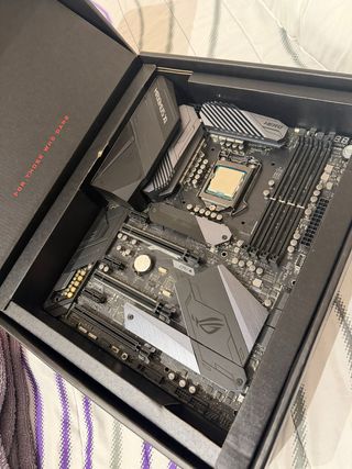 Placa Base ROG Maximus XI + i9 9900K + 32GB RAM