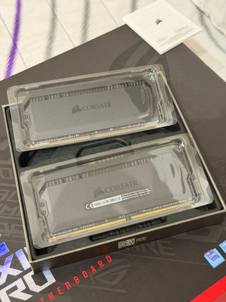 Placa Base ROG Maximus XI + i9 9900K + 32GB RAM