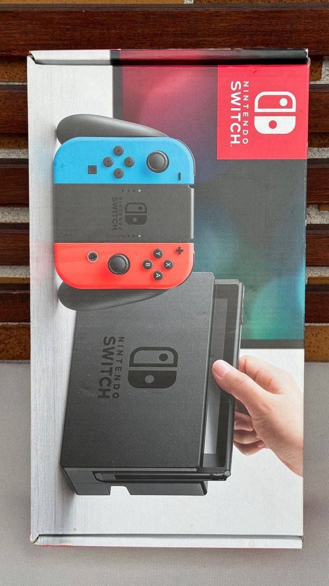 Nintendo Switch + 5 Jogos + Acessórios