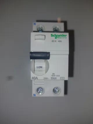 Interruptor Automático Schneider Electric 40A