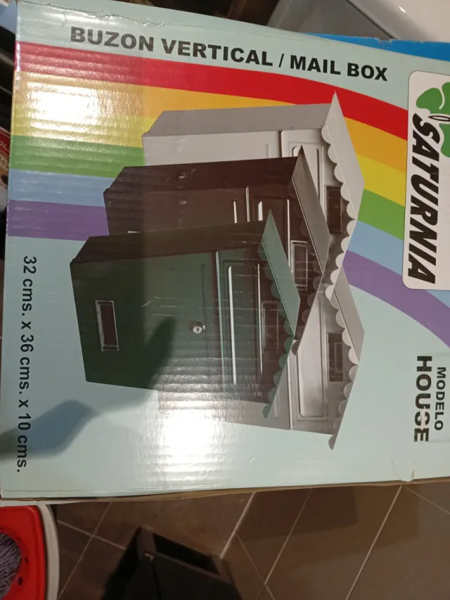 Buzón Vertical Saturnia Modelo House