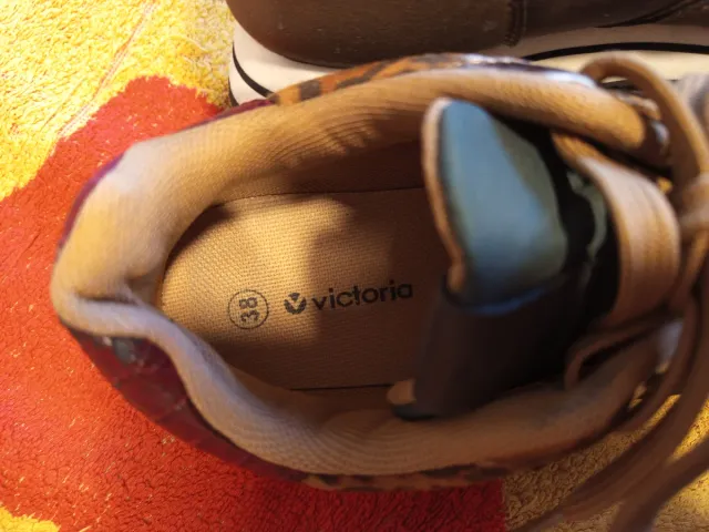 Deportivas Victoria Talla 38