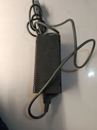 Cargador Microsoft Xbox 360 HP-A1503P