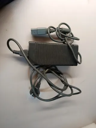 Cargador Microsoft Xbox 360 HP-A1503P