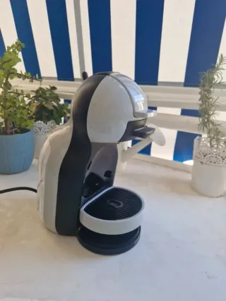 Cafetera Dolce Gusto Krups