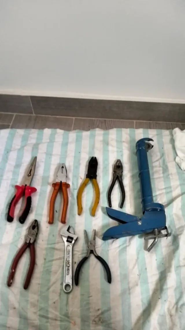 Lote L-Lote de herramientas manuales (8)