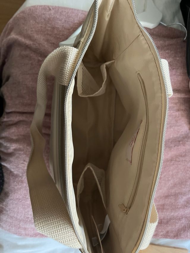 Bolso beige modo sport