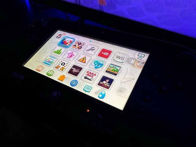 Nintendo Wii U Mario Kart 8 Premium Pack