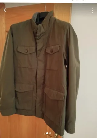 Cazadora Dustin verde oliva