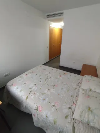 HABITACIÓN INDIVIDUAL CON BAÑO PRIVADO.