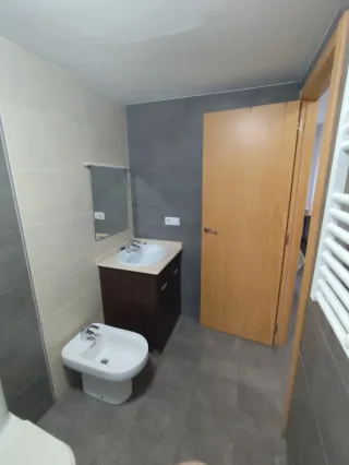 HABITACIÓN INDIVIDUAL CON BAÑO PRIVADO.