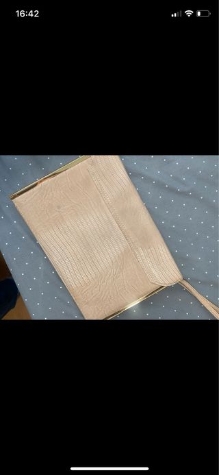 Bolso de mano Primark beige y dorado