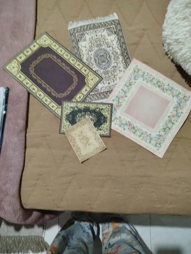 Lote 5 alfombras casas muñecas