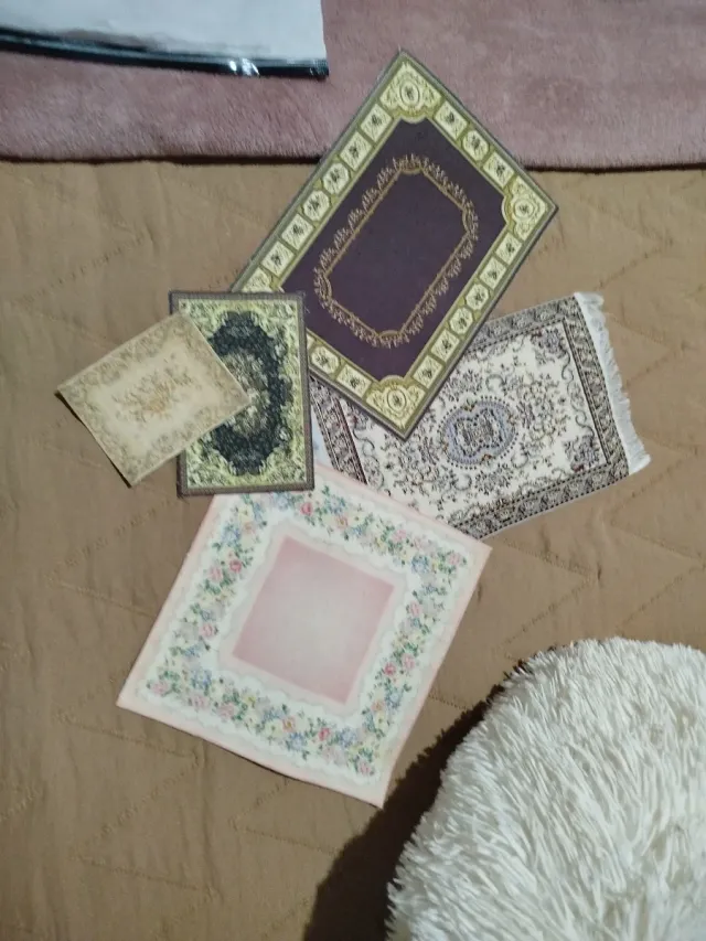 Lote 5 alfombras casas muñecas