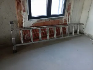 Escalera telescópica de aluminio